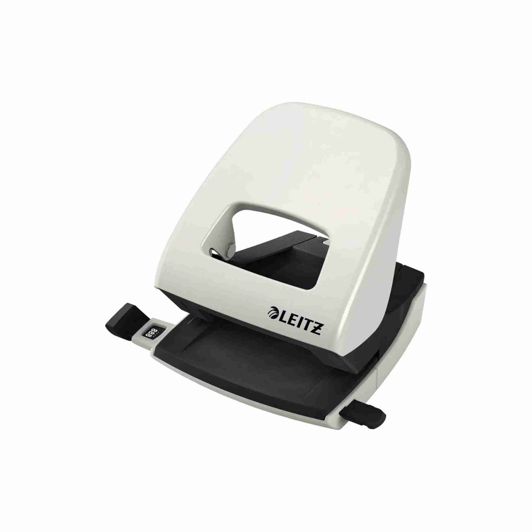 Hulmaskine Leitz 5008, 2-huls, grå, 1 stk. Ergonomisk design med gribezone og ultra skarpe hulpiber. Huller op til 30 ark med præcision. Perfekt til kontorbrug.