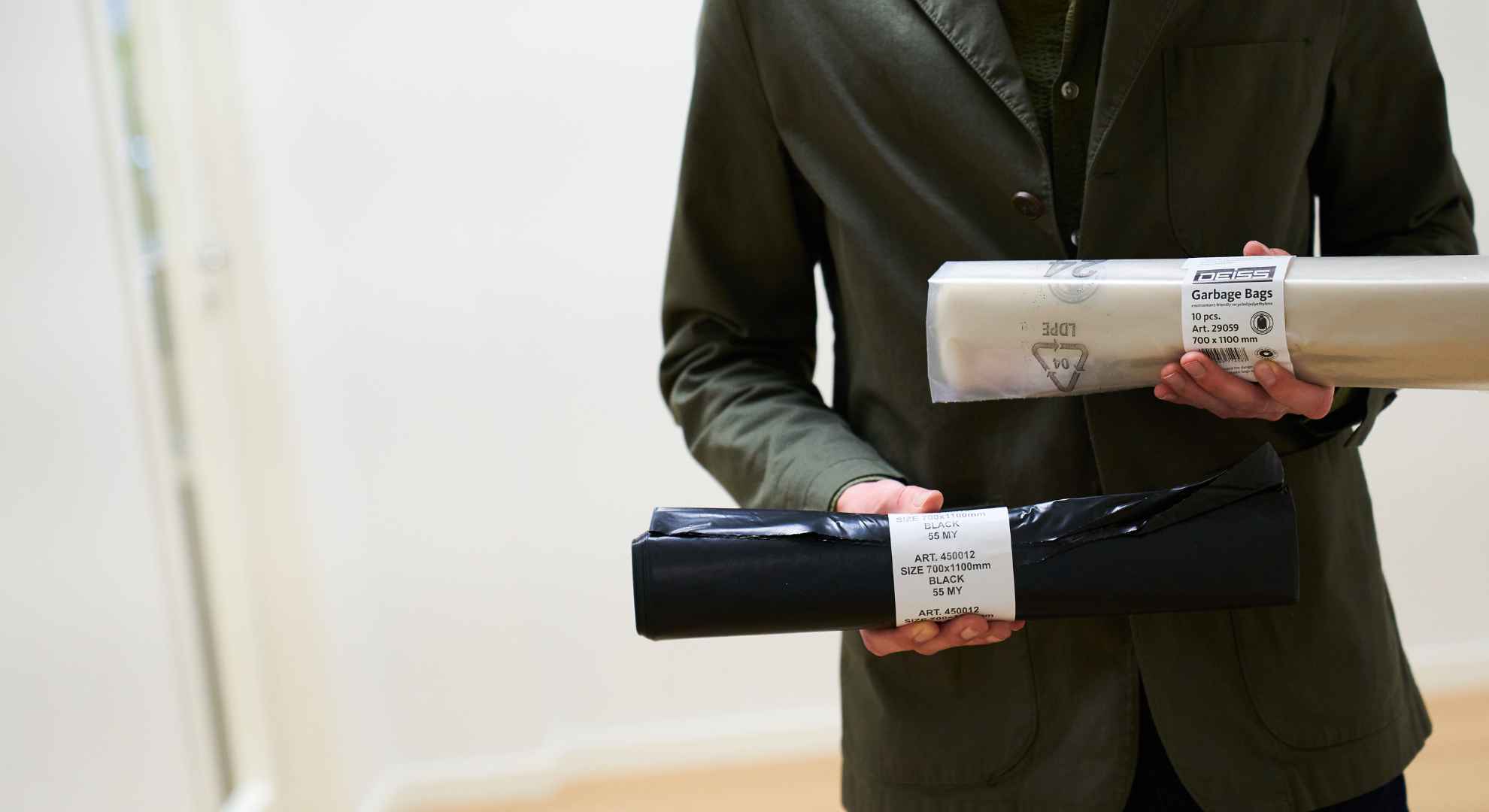 Poser og sække i forskellige størrelser, farver og med praktiske lukkeløsninger hos Cares.dk.
