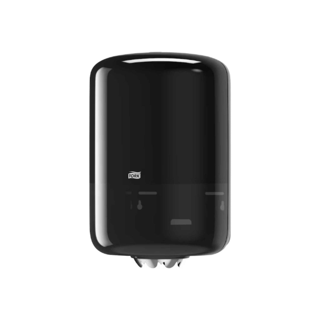Tork 559008 M2 centerfeed-dispenser i sort med stor kapacitet, flow‑funktion, nem rengøring, låsemekanisme og én‑hånds betjening.