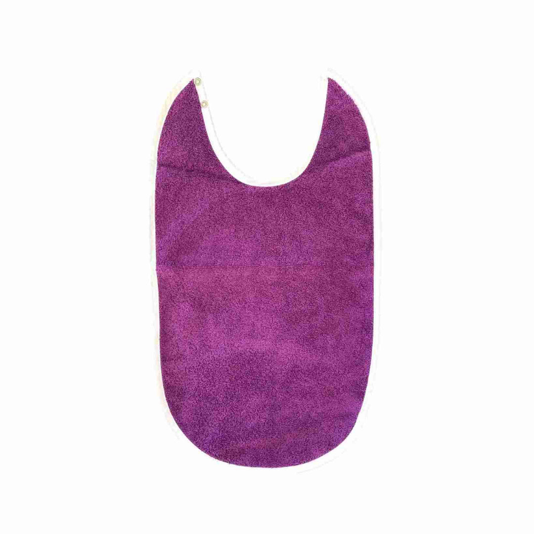 Lilla hagesmæk med plastforing og trykknapper, designet til at holde børn tørre.