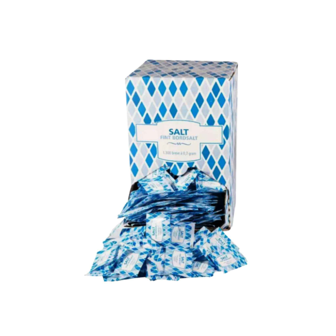 Salt i breve, 1300 stk. Hygiejniske og praktiske portionspakker – ideelle til kantiner, køkkener og buffeter. Perfekt dosering til at smage maden til.