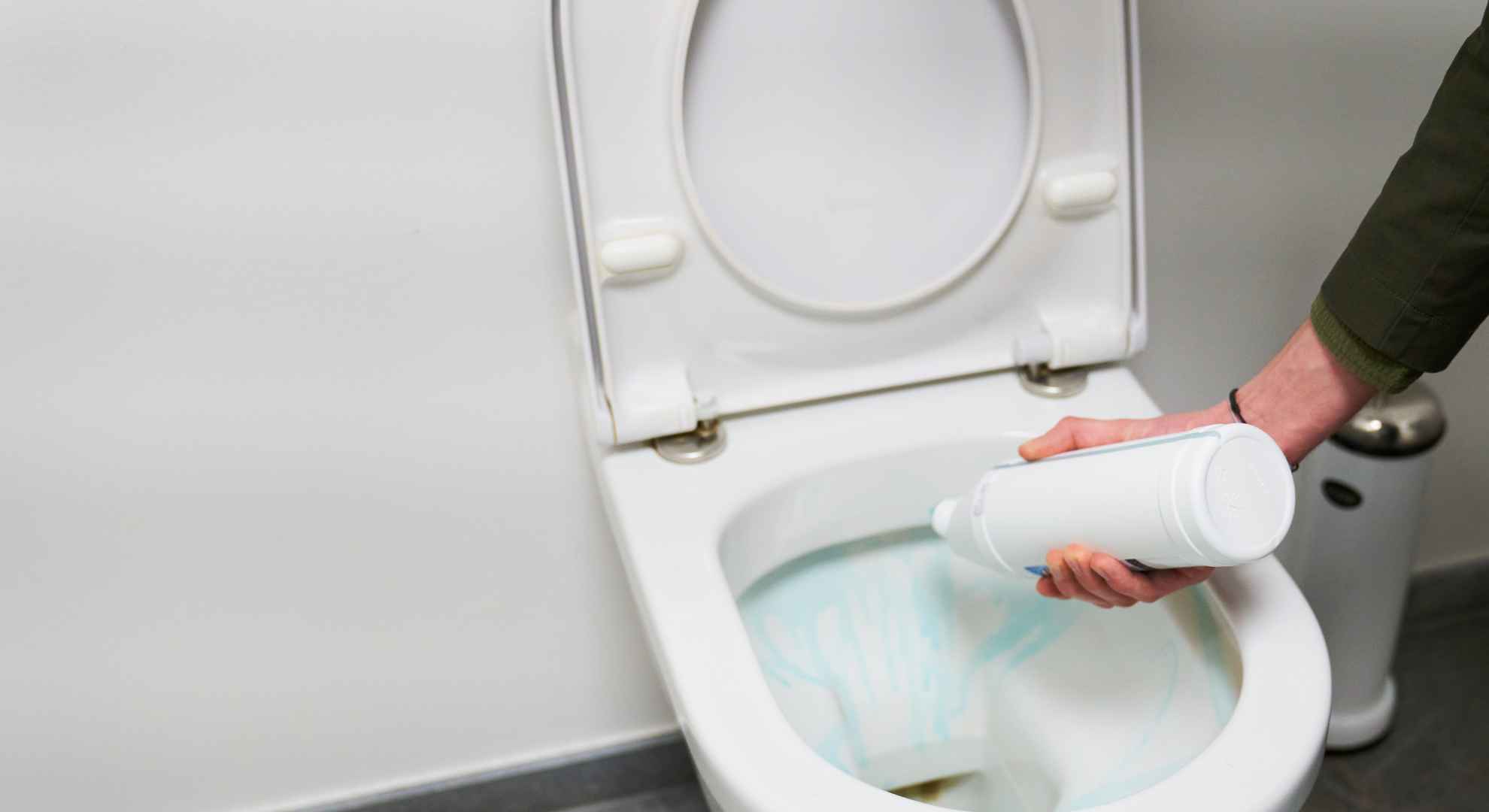 Grundige og effektive produkter til toiletrengøring, der sikrer høj hygiejnestandard i alle faciliteter.