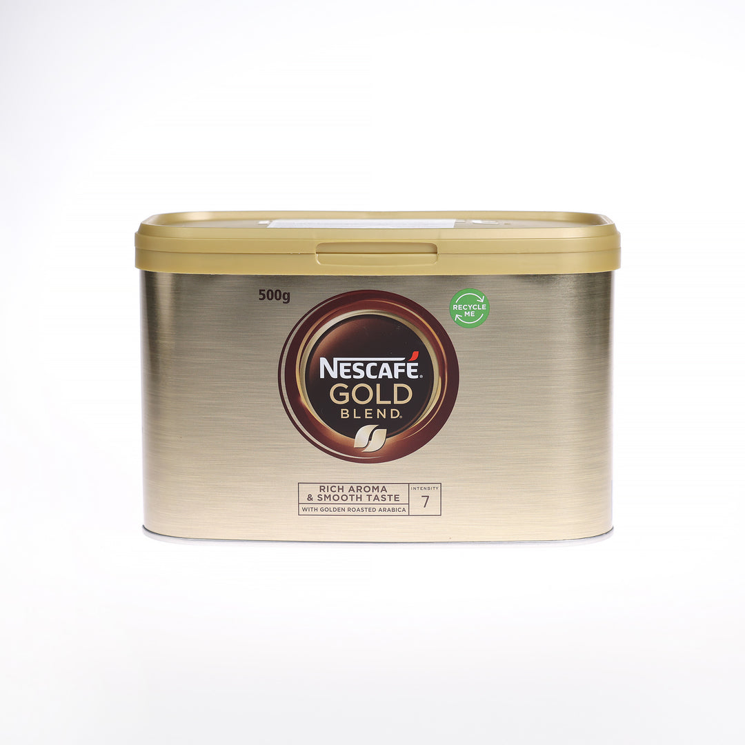 Nescafé Gold Blend er en frysetørret instant kaffe. Den har en rund og afbalanceret smag. Det lufttætte låg holder på aromaen.