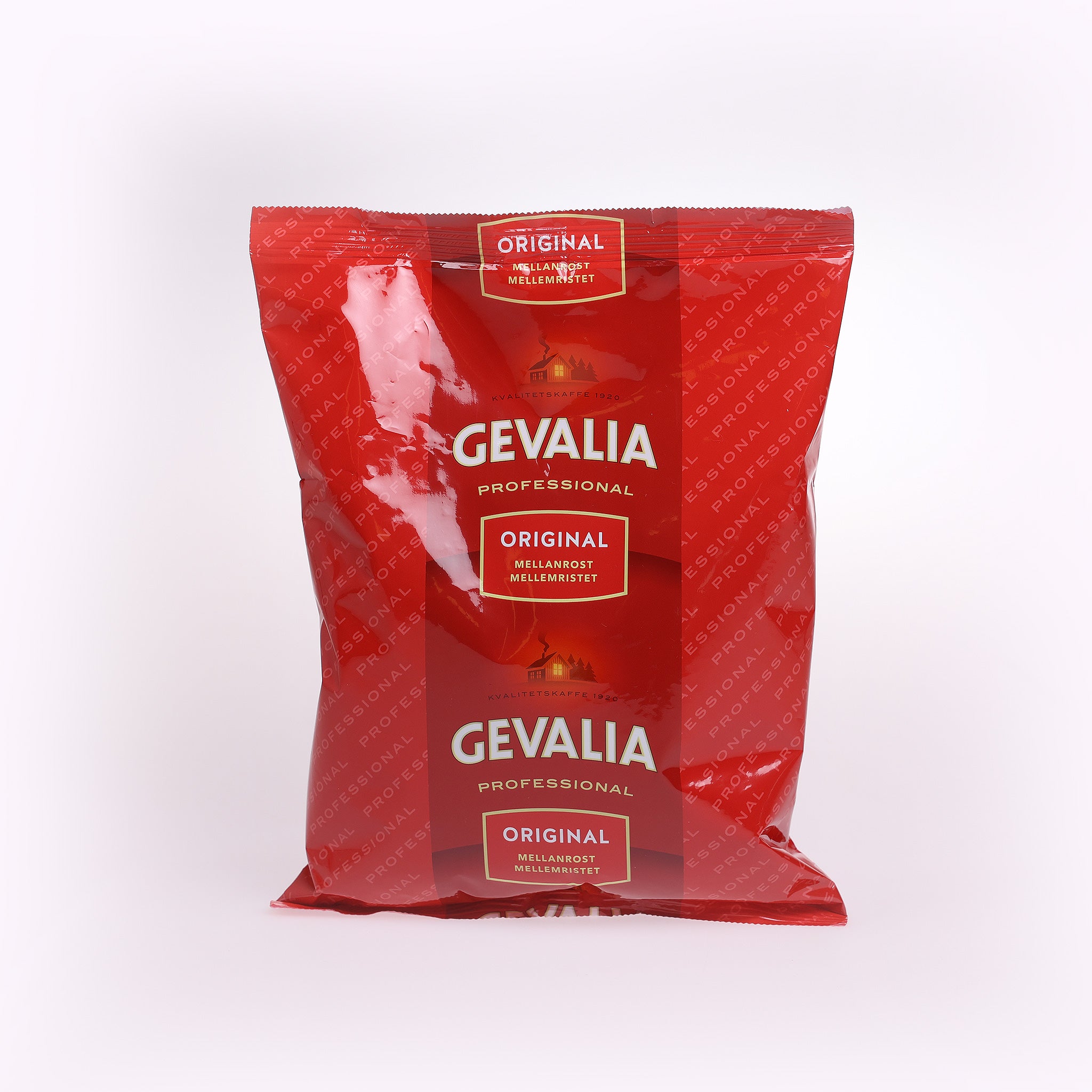 Gevalia Professional kaffe. Kaffen er mellemristet og har en fyldig smag. Kaffebønnerne er 100% arabica og formalede bønner.
