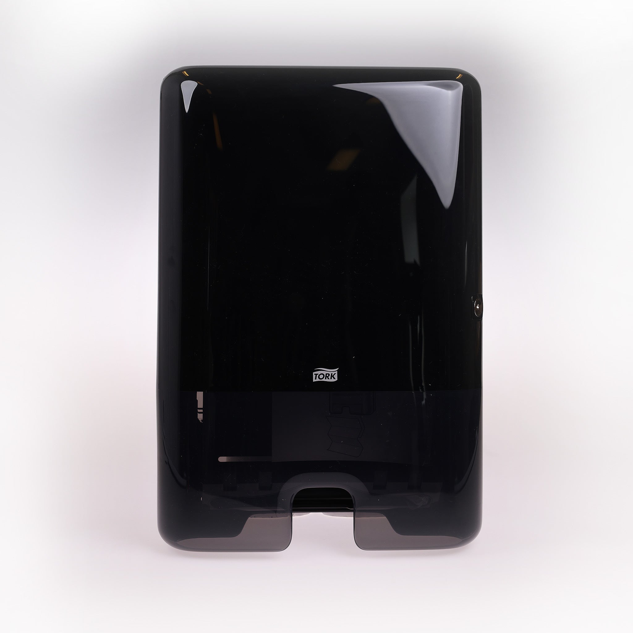Tork H2 Xpress håndaftørringsdispenser i sort. Med åben side for nem genopfyldning. Produceret i hård plast, og meget holdbar.