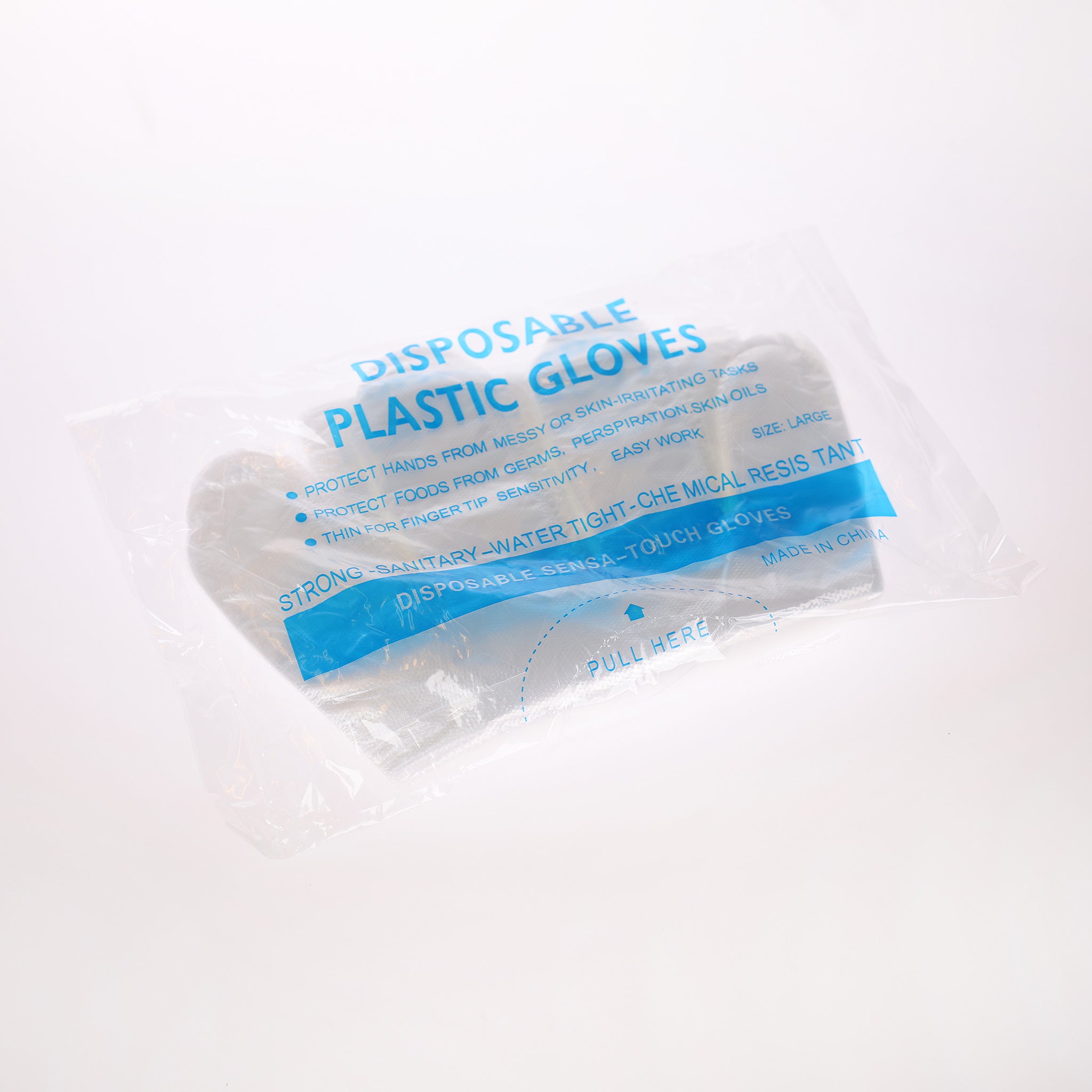 Engangshandsker i plast. Plasthandskerne er str. L og kan anvendes til rengøring eller til håndtering af mad og fødevarer.
